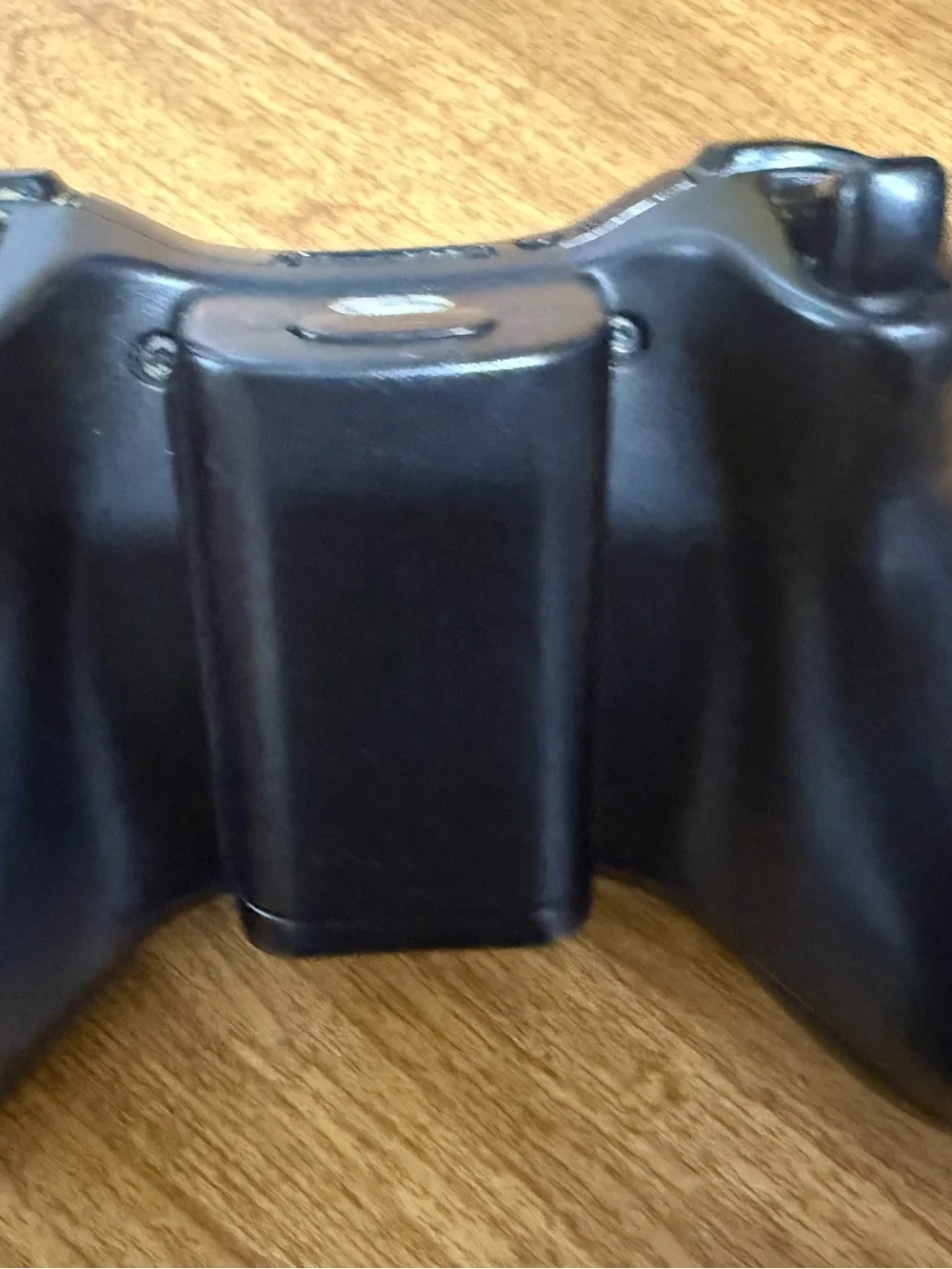Xbox 360 wireless controllers set of 4 *FOR PARTS ONLY* *1 is still in GUC*